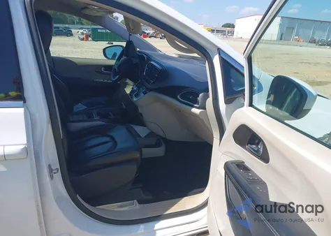 2020 Chrysler Voyager Lxi from USA, damaged, VIN 2C4RC1DG5LR157836